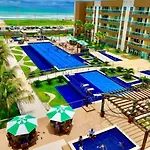 Vg Fun Praia Do Futuro Pe Na Areia Ap 311 Imob Temporada